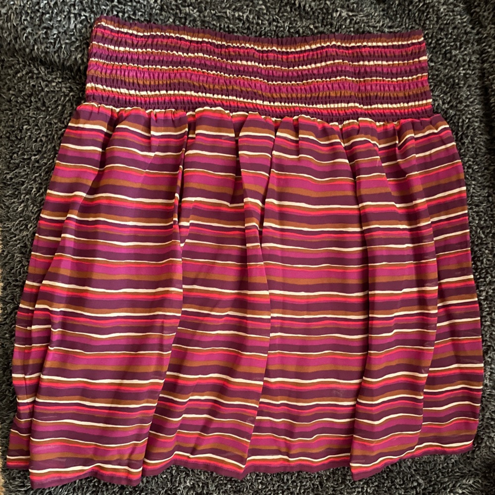 Buy 4, get 1 free - OLD NAVY MINI SKIRT WOMEN’S SIZE M